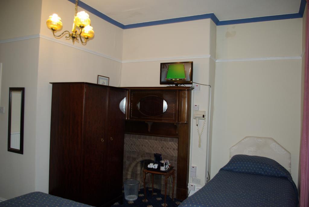 Menai Bank Hotel Caernarfon Exterior foto